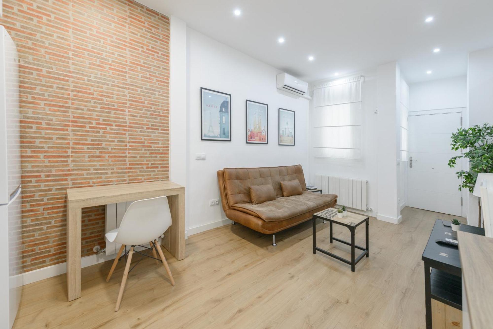 Avila Calle, Precioso Estudio En Santiago Bernabeu-Estrecho En Segundo Piso Sin Ascensor Διαμέρισμα Μαδρίτη Εξωτερικό φωτογραφία