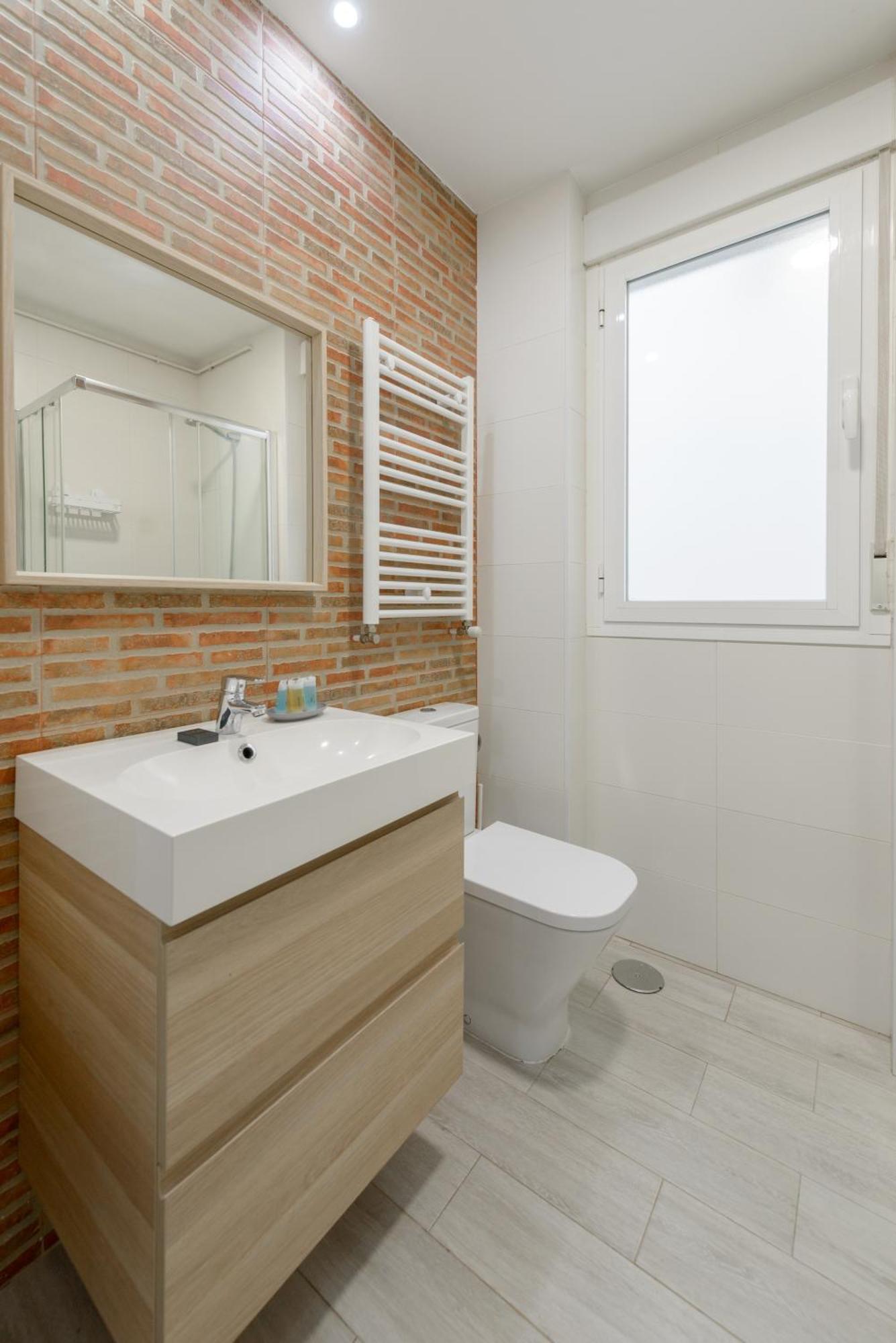 Avila Calle, Precioso Estudio En Santiago Bernabeu-Estrecho En Segundo Piso Sin Ascensor Διαμέρισμα Μαδρίτη Εξωτερικό φωτογραφία