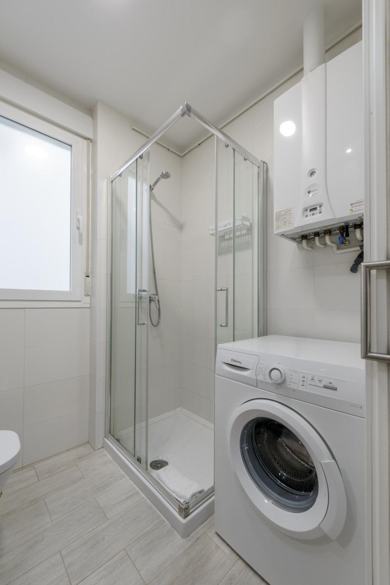 Avila Calle, Precioso Estudio En Santiago Bernabeu-Estrecho En Segundo Piso Sin Ascensor Διαμέρισμα Μαδρίτη Εξωτερικό φωτογραφία