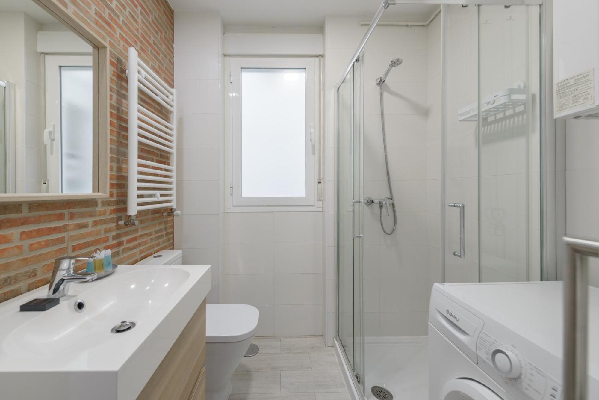 Avila Calle, Precioso Estudio En Santiago Bernabeu-Estrecho En Segundo Piso Sin Ascensor Διαμέρισμα Μαδρίτη Εξωτερικό φωτογραφία