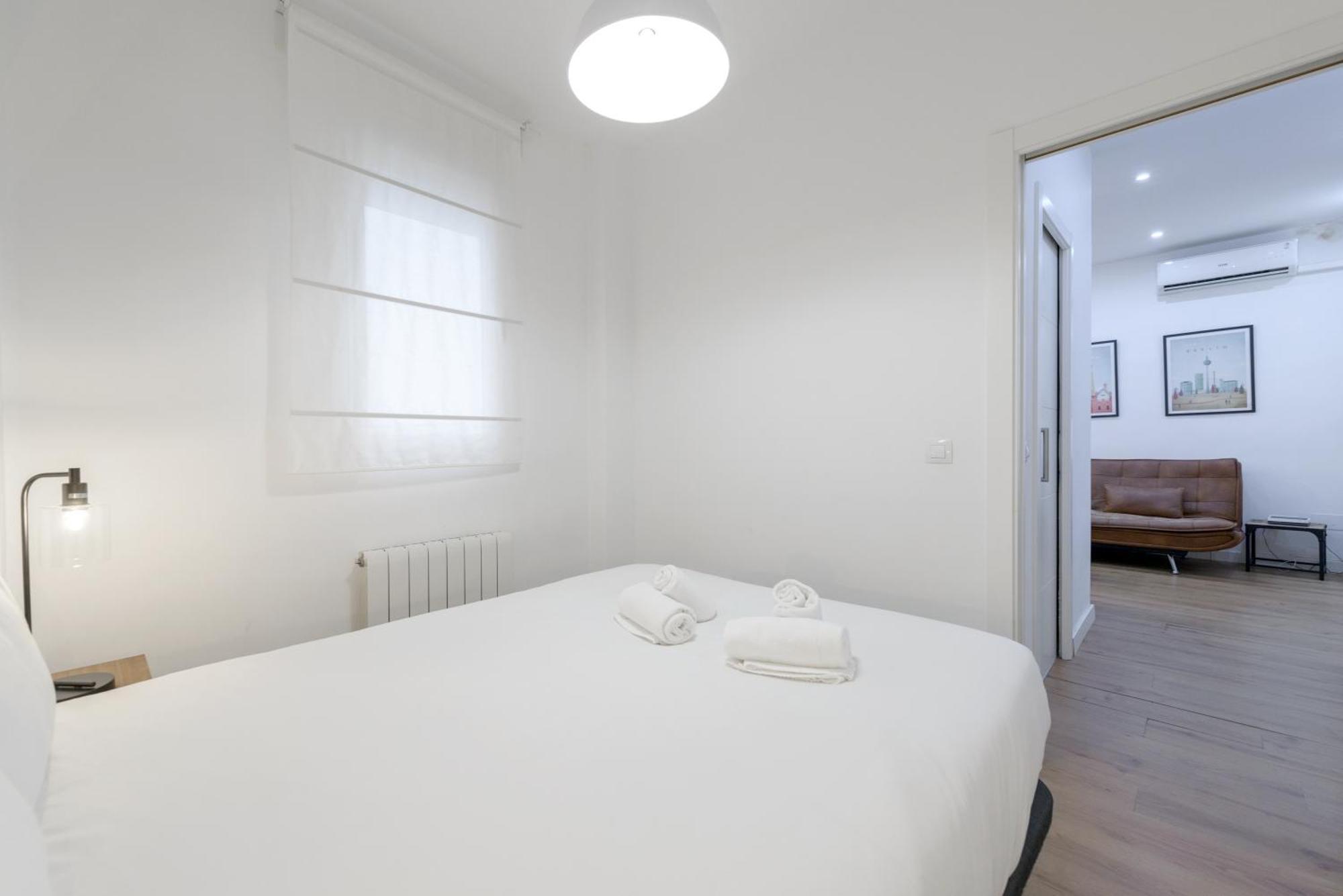 Avila Calle, Precioso Estudio En Santiago Bernabeu-Estrecho En Segundo Piso Sin Ascensor Διαμέρισμα Μαδρίτη Εξωτερικό φωτογραφία