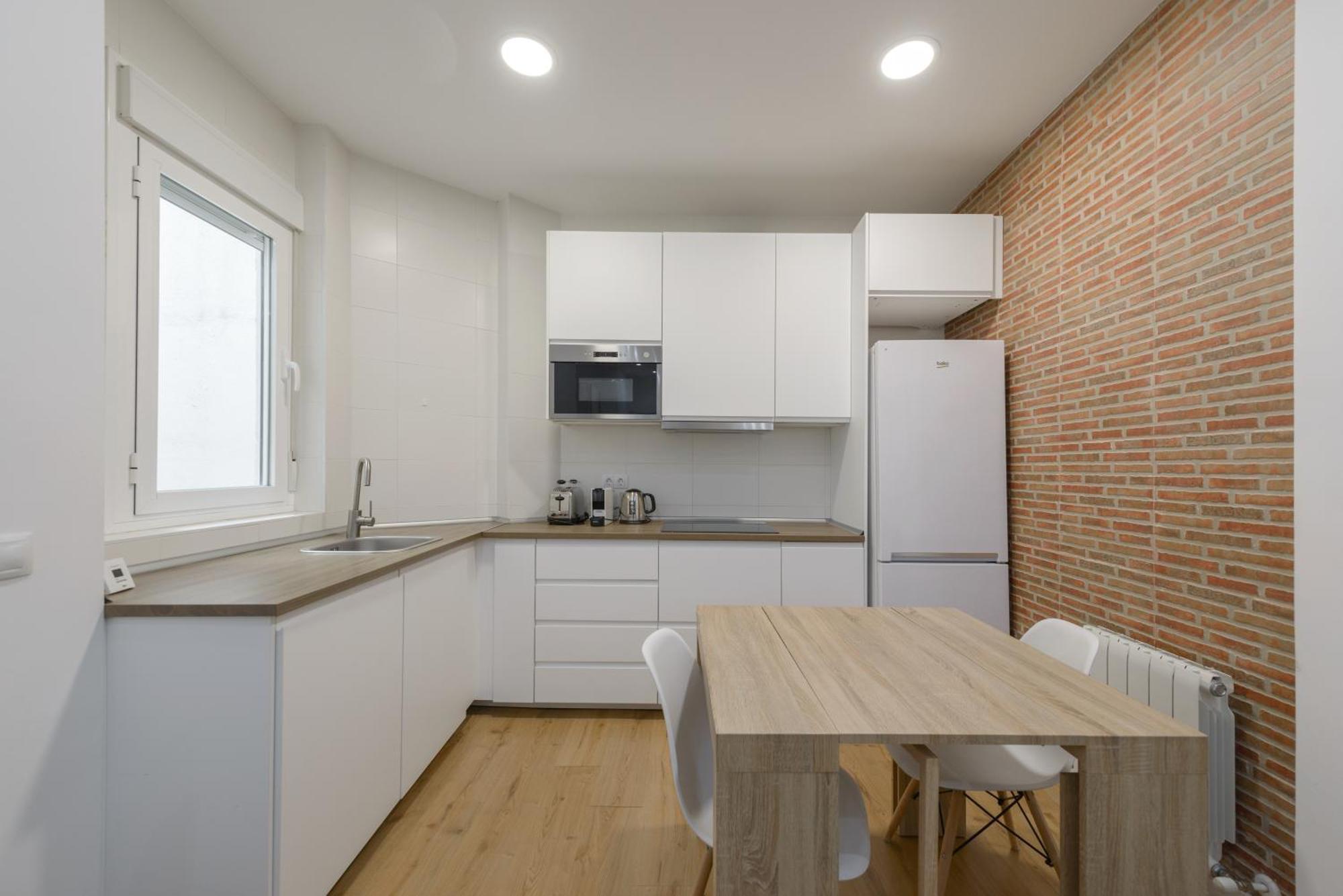 Avila Calle, Precioso Estudio En Santiago Bernabeu-Estrecho En Segundo Piso Sin Ascensor Διαμέρισμα Μαδρίτη Εξωτερικό φωτογραφία