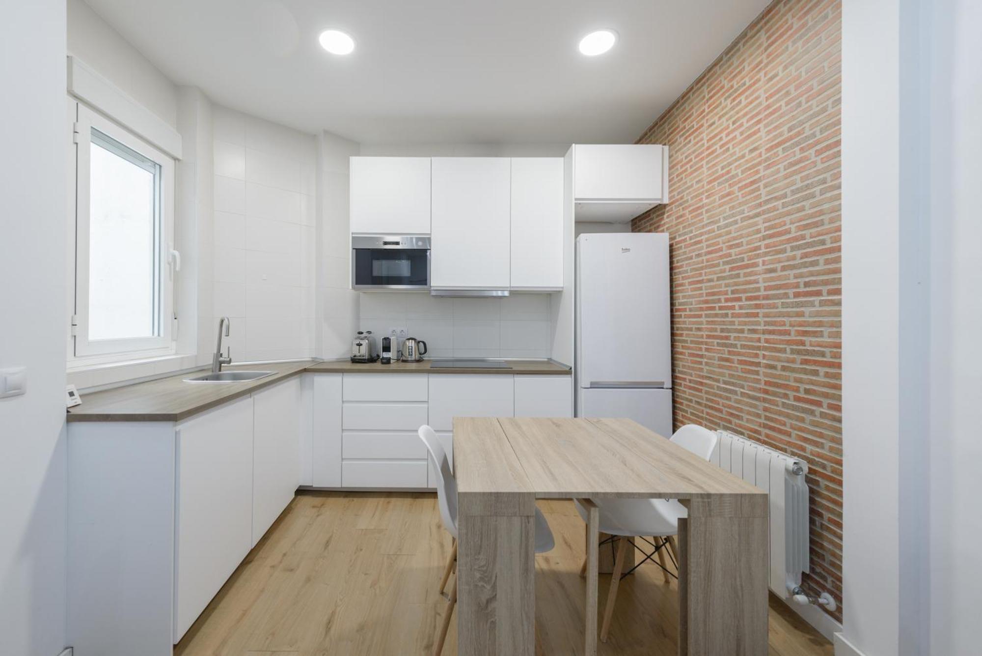 Avila Calle, Precioso Estudio En Santiago Bernabeu-Estrecho En Segundo Piso Sin Ascensor Διαμέρισμα Μαδρίτη Εξωτερικό φωτογραφία