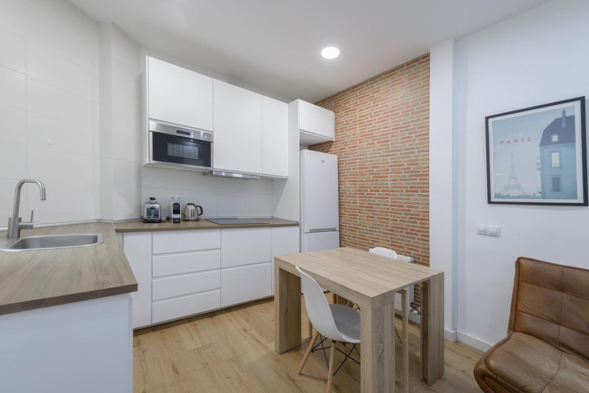 Avila Calle, Precioso Estudio En Santiago Bernabeu-Estrecho En Segundo Piso Sin Ascensor Διαμέρισμα Μαδρίτη Εξωτερικό φωτογραφία